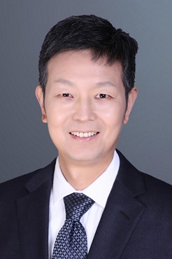 SHI LingFeng